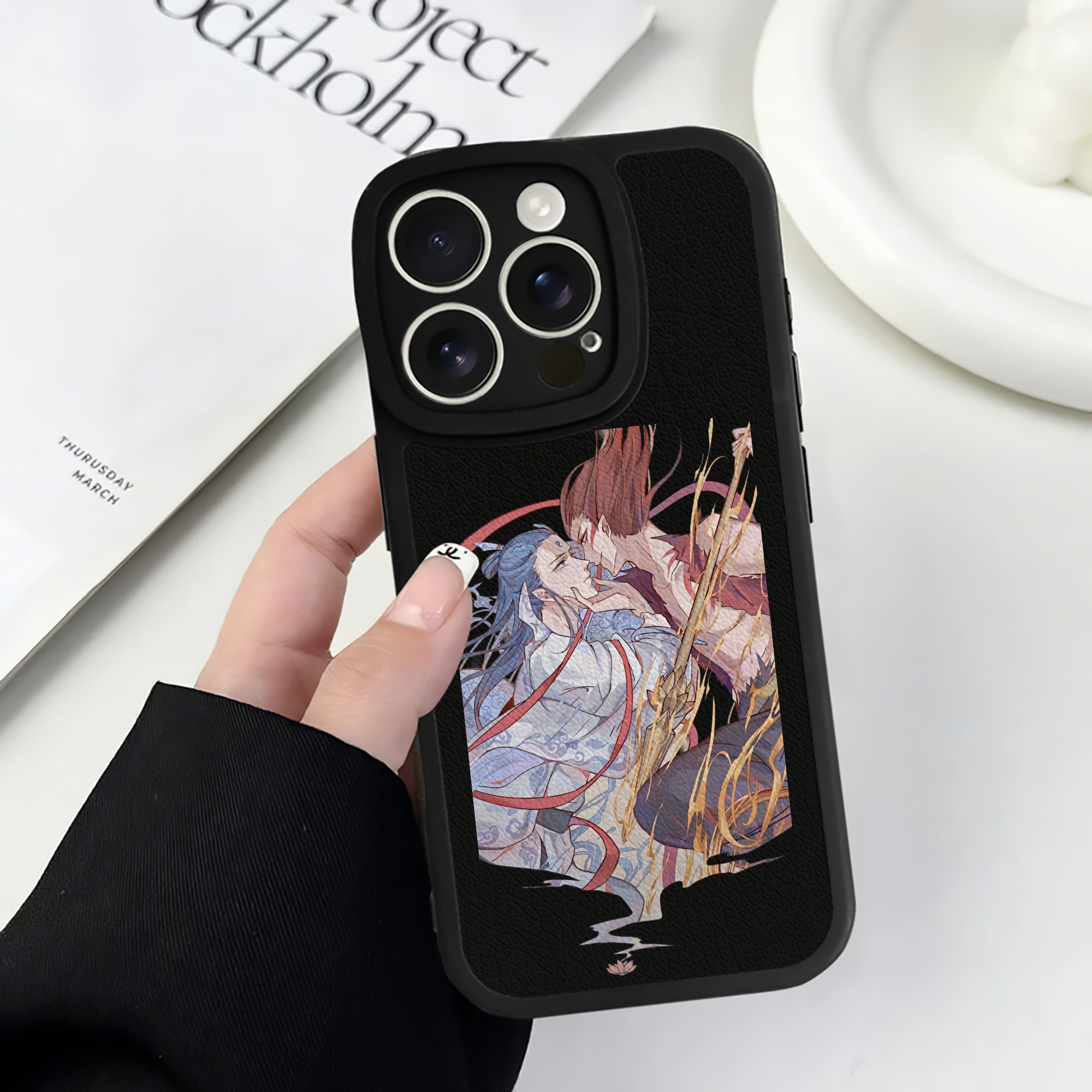 （画像用） Ne Zha 2 ナタ 魔童の大暴れ 【iPhone 16シリーズ対応】シリコンスマホケース（レザー調） 材質：シリコン